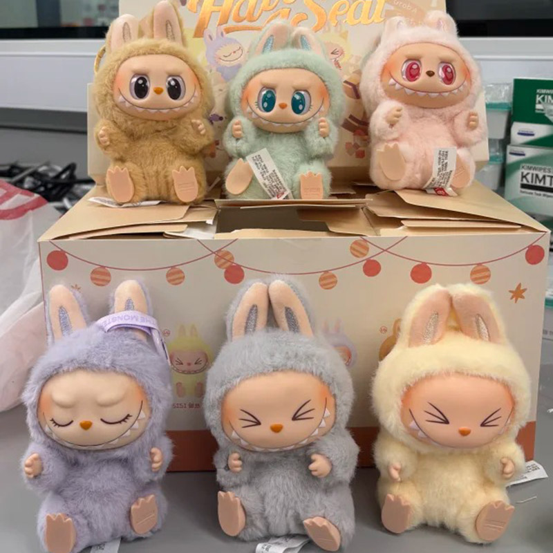 Vinyl Figure Blank - ตุ๊กตา POP MART Original Labubu รุ่น