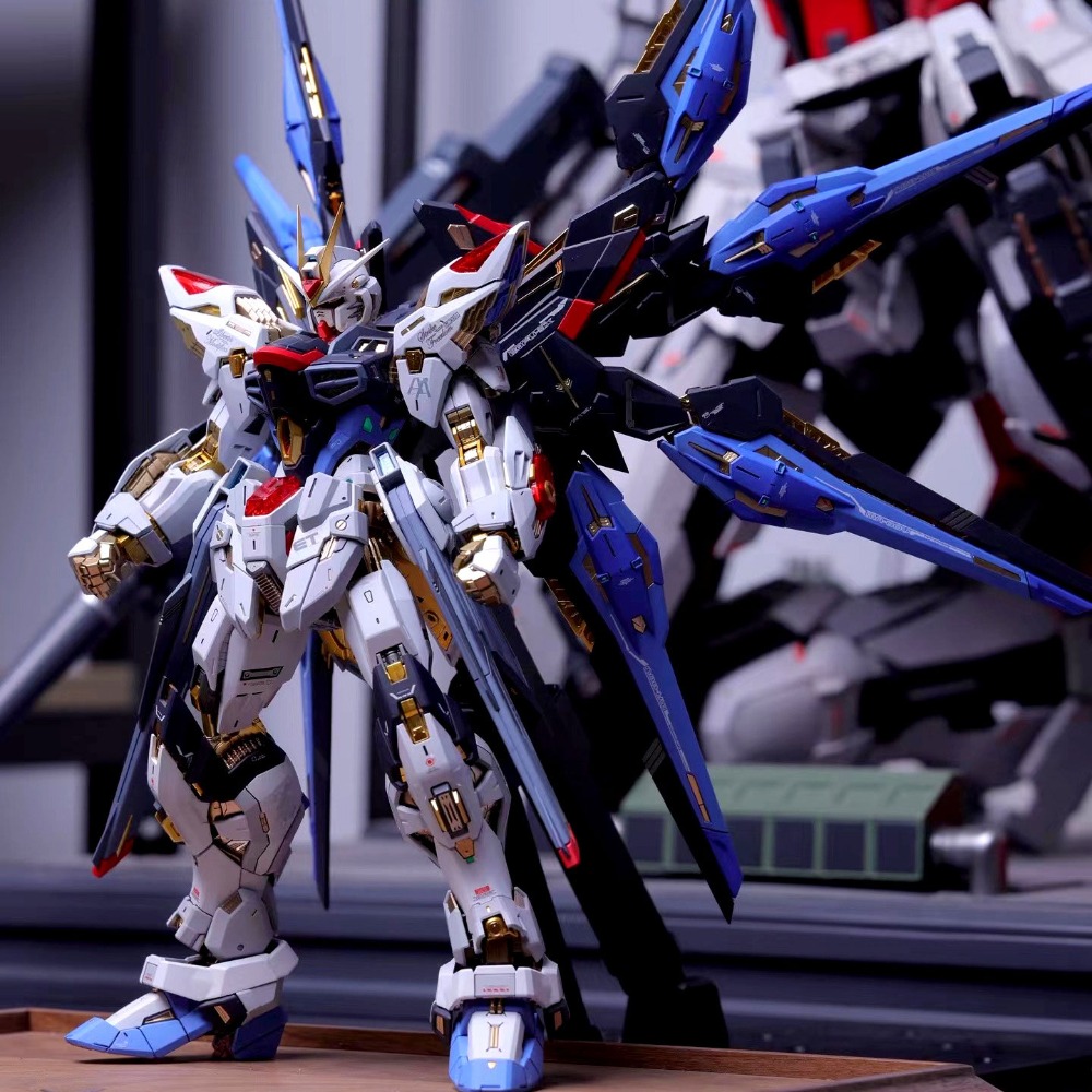 Bandai Model Gundam Hg - ชุดประกอบโมเดลกันดั้ม แบนได บาร์บาโตส รุ่น HG สไตรค์